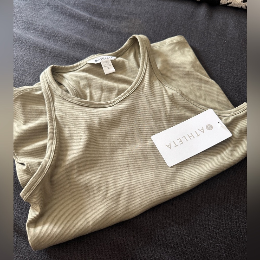 NWT Athleta Signature Rib Tank - Picture 4 of 4